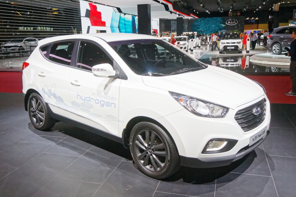 https://totalrenting.es/wp-content/uploads/2022/10/hyundai-ix35-fcev-2013-136-cv-fuel-cell-automatic-suv.png