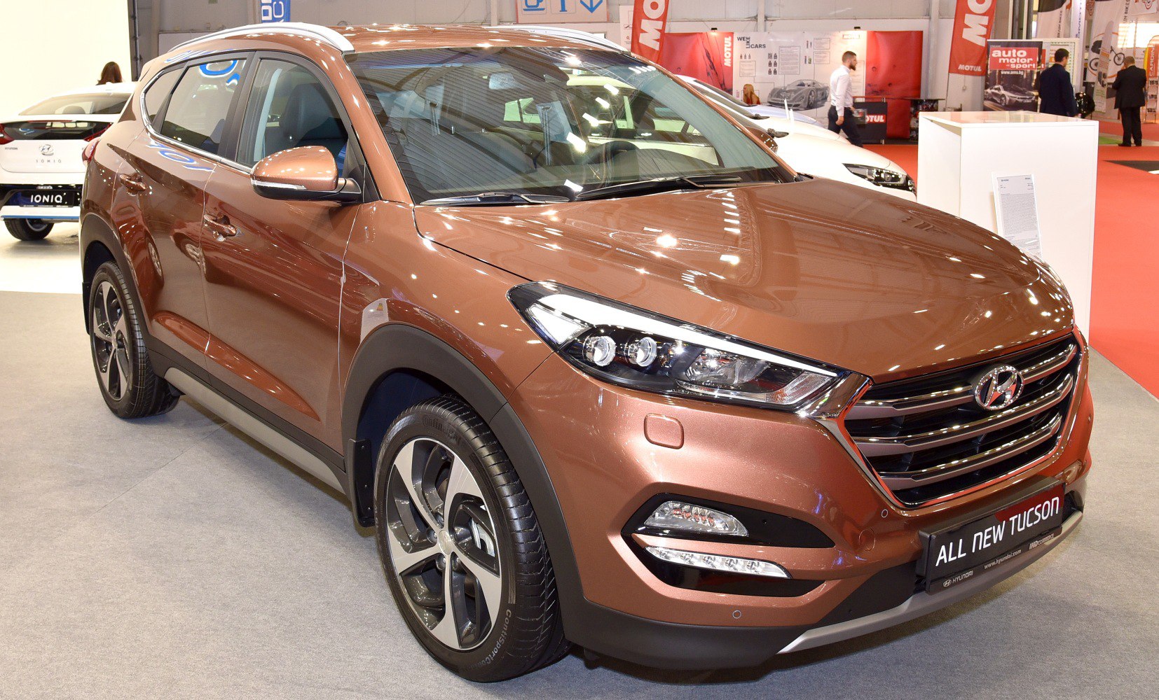 https://totalrenting.es/wp-content/uploads/2022/10/hyundai-tucson-iii-2016-1-6-gdi-132-cv-suv.png