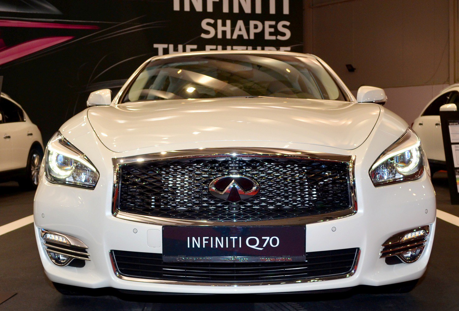 https://totalrenting.es/wp-content/uploads/2022/10/infiniti-q70-2014-3-7-v6-320-cv-berlina.png