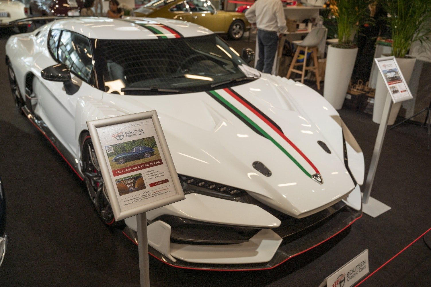 https://totalrenting.es/wp-content/uploads/2022/10/italdesign-zerouno-2018-5-2-v10-610-cv-4wd-automatic-coupe-24.png