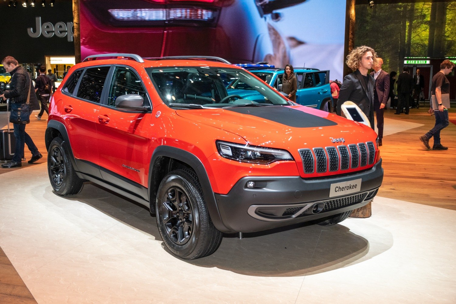 https://totalrenting.es/wp-content/uploads/2022/10/jeep-cherokee-v-kl-facelift-2018-2018-2-0-272-cv-automatic-suv.png