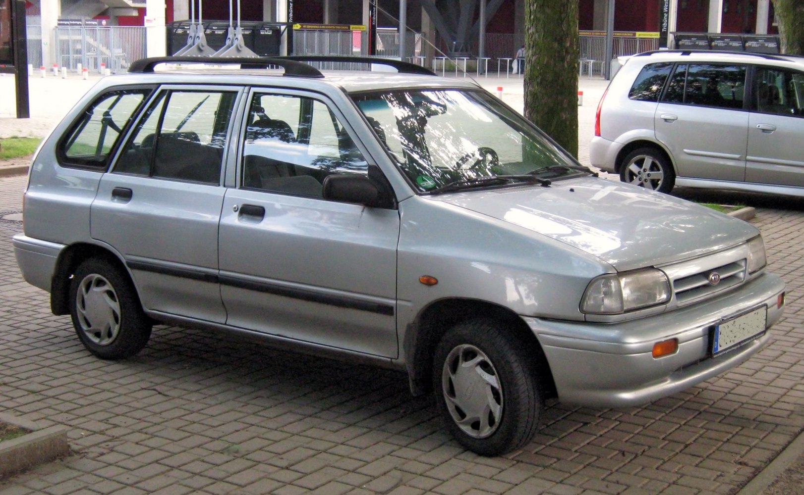 https://totalrenting.es/wp-content/uploads/2022/10/kia-pride-combi-1999-1-3-i-64-cv-ranchera.png