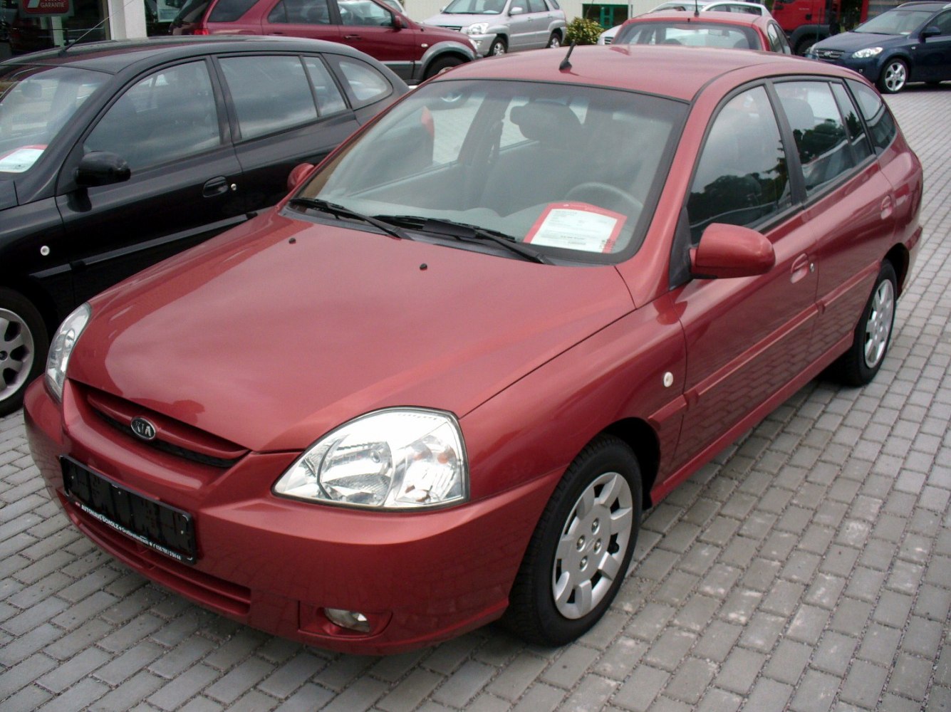 https://totalrenting.es/wp-content/uploads/2022/10/kia-rio-i-hatchback-dc-facelift-2002-2002-1-3-i-82-cv-hatchback-2.png