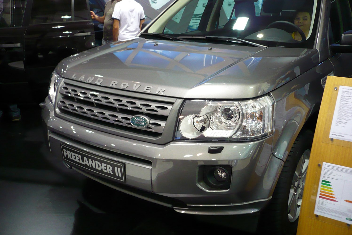 https://totalrenting.es/wp-content/uploads/2022/10/land-rover-freelander-ii-facelift-2010-2010-2-2-td4-150-cv-awd-suv.png