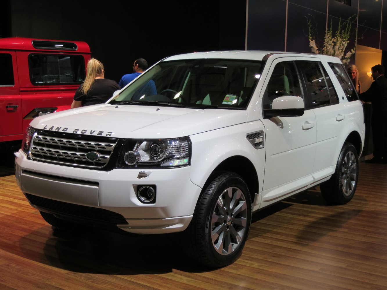 https://totalrenting.es/wp-content/uploads/2022/10/land-rover-freelander-ii-facelift-2012-2012-2-2-ed4-150-cv-suv.png