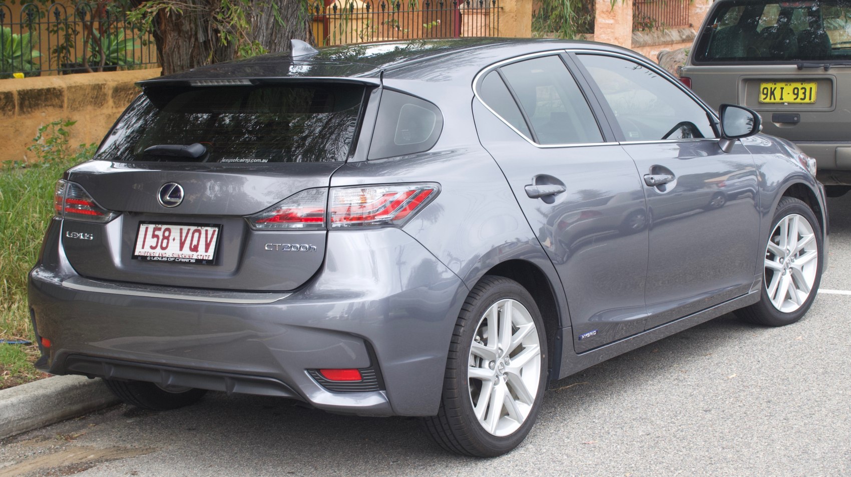 https://totalrenting.es/wp-content/uploads/2022/10/lexus-ct-200h-facelift-2014-2014-1-8-136-cv-hybrid-cvt-hatchback-1.png