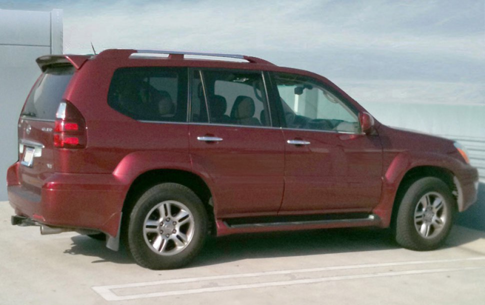 https://totalrenting.es/wp-content/uploads/2022/10/lexus-gx-j120-facelift-2007-2007-470-v8-263-cv-awd-automatic-todoterreno-1.png