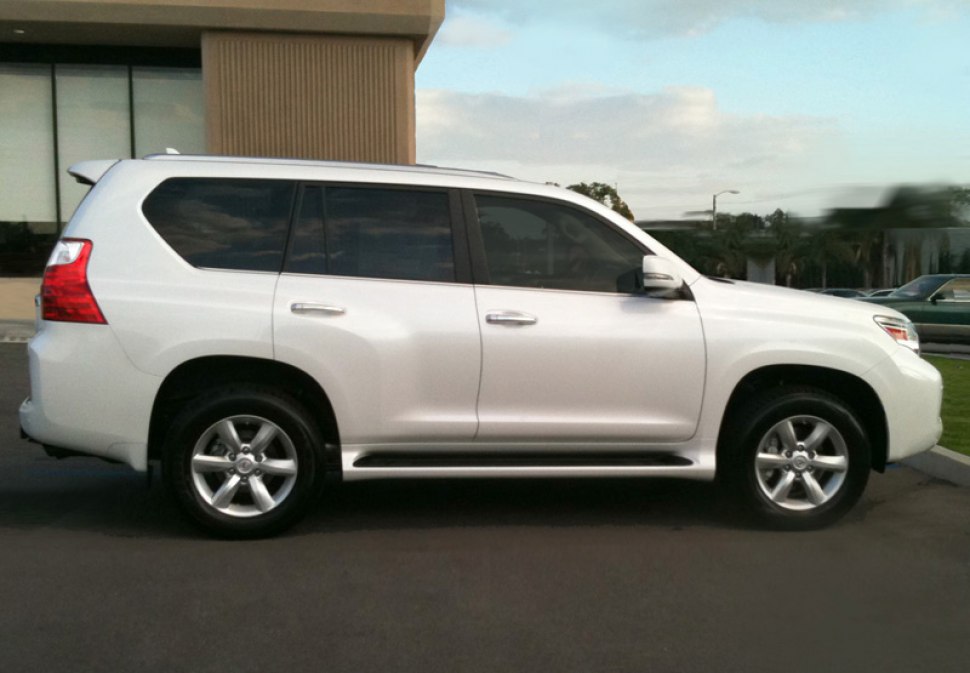 https://totalrenting.es/wp-content/uploads/2022/10/lexus-gx-j150-2009-460-v8-301-cv-awd-automatic-todoterreno-1.png