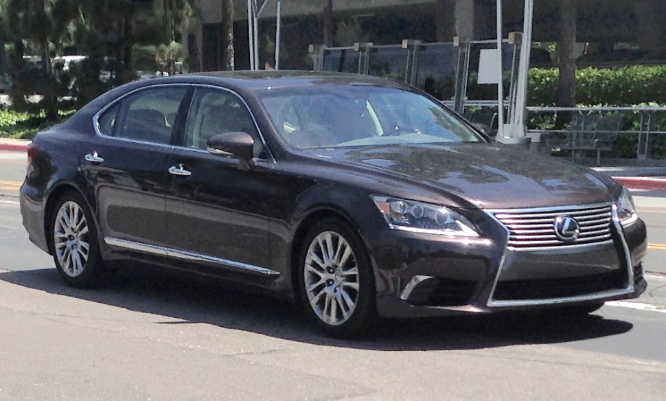 https://totalrenting.es/wp-content/uploads/2022/10/lexus-ls-iv-long-facelift-2012-2012-460l-v8-370-cv-awd-automatic-berlina.png