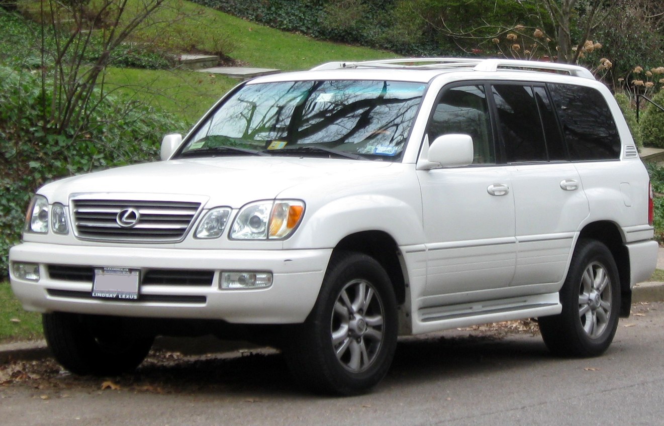 https://totalrenting.es/wp-content/uploads/2022/10/lexus-lx-ii-facelift-2002-2003-470-v8-235-cv-awd-automatic-suv.png