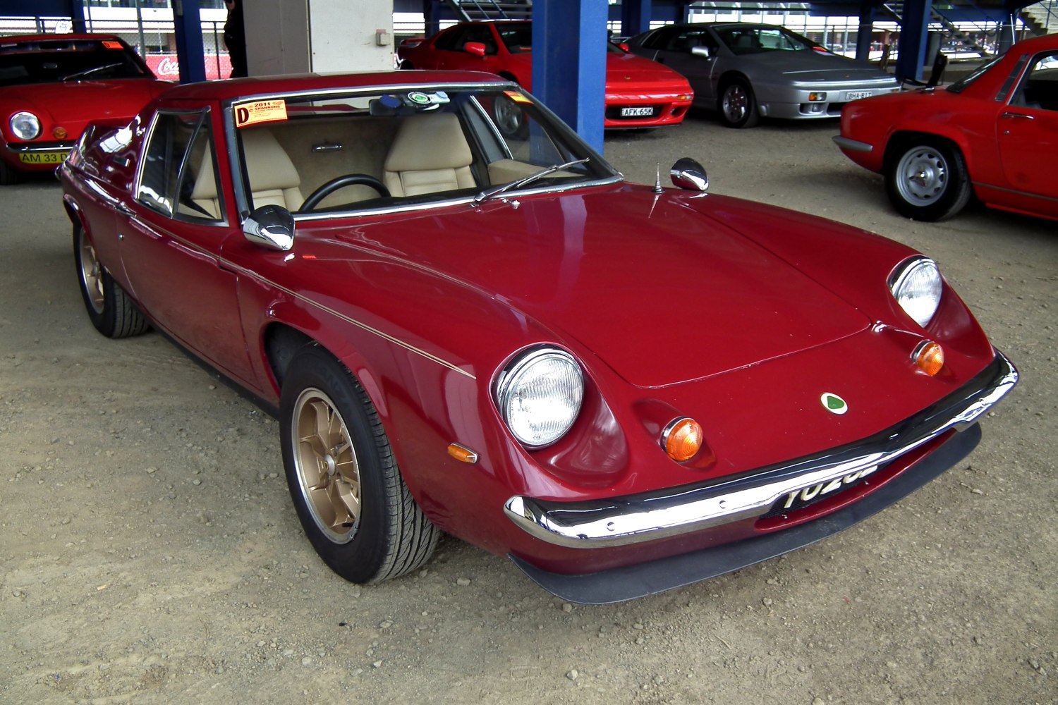 https://totalrenting.es/wp-content/uploads/2022/10/lotus-europa-1971-1-6-106-cv-coupe-5.png