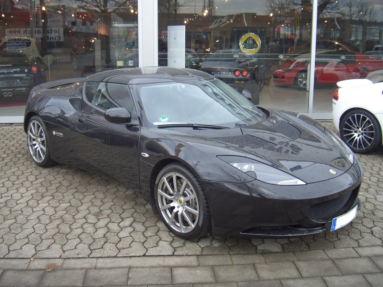 https://totalrenting.es/wp-content/uploads/2022/10/lotus-evora-2010-3-5-v6-280-cv-coupe-2.png