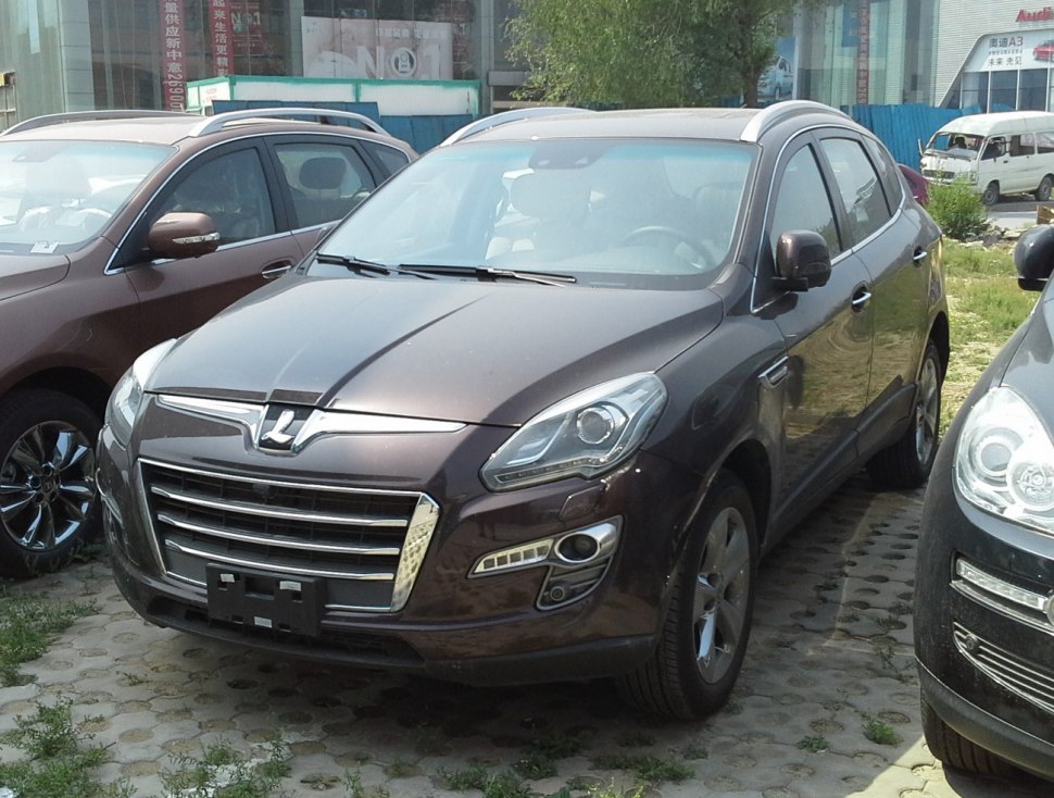 https://totalrenting.es/wp-content/uploads/2022/10/luxgen-u7-facelift-2014-2014-2-2i-175-cv-automatic-suv.png