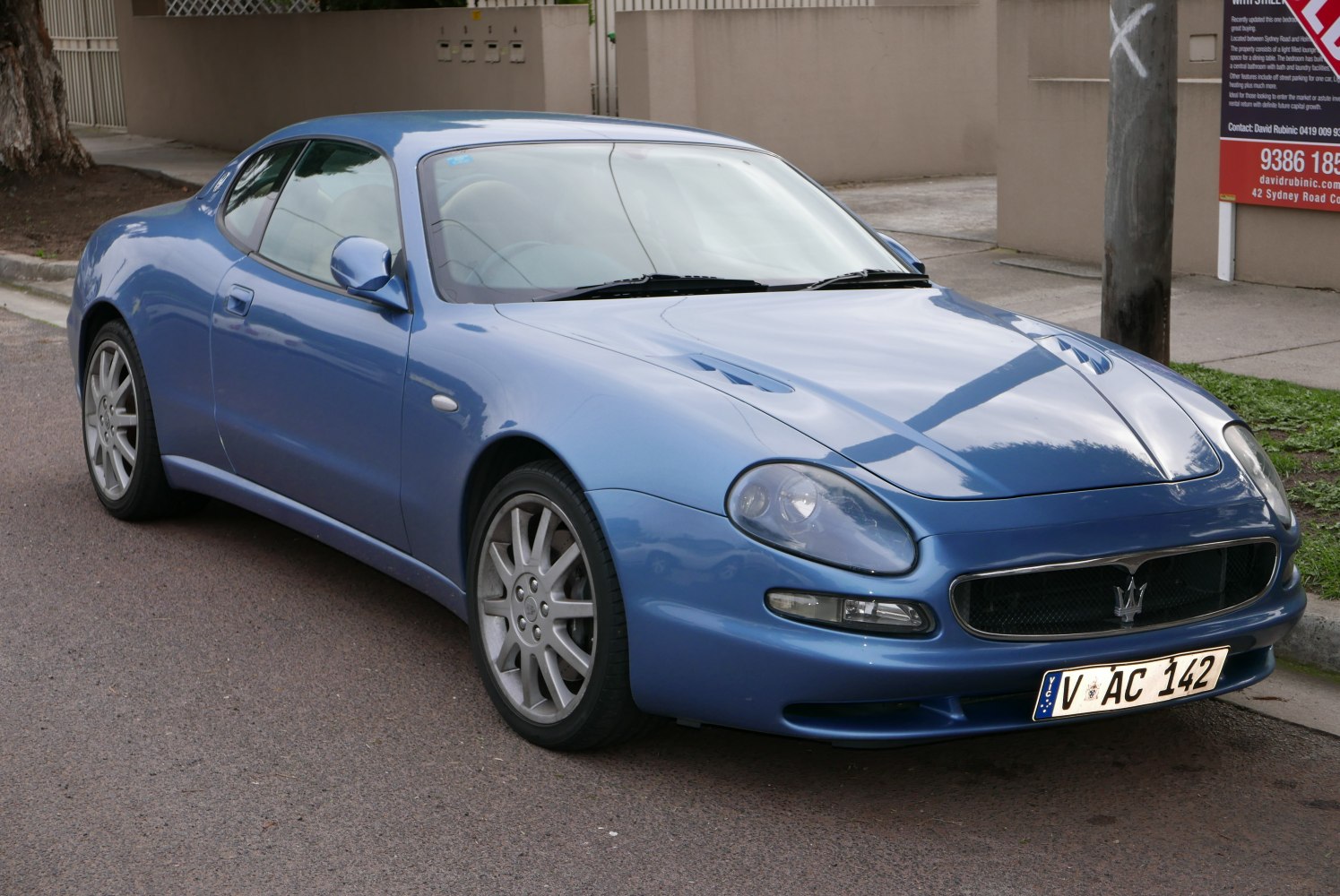 https://totalrenting.es/wp-content/uploads/2022/10/maserati-3200-gt-1998-3-2-biturbo-v8-32v-370-cv-coupe-6.png