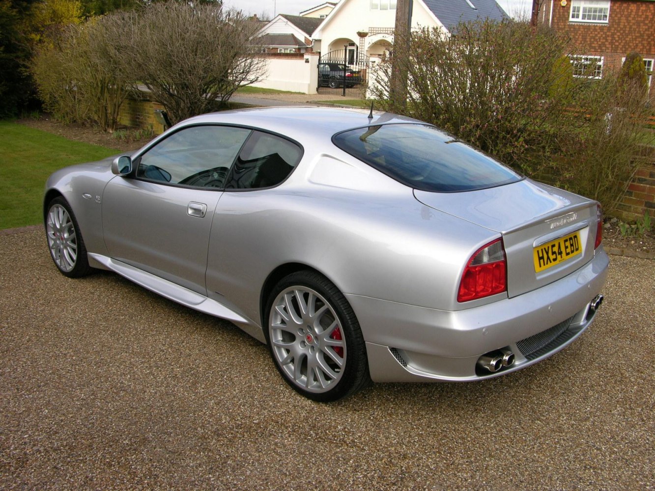 https://totalrenting.es/wp-content/uploads/2022/10/maserati-gransport-2004-4-2-i-v8-32v-400-cv-coupe-7.png