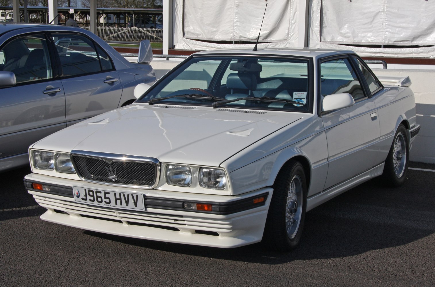 https://totalrenting.es/wp-content/uploads/2022/10/maserati-karif-1988-2-8-cat-225-cv-coupe.png