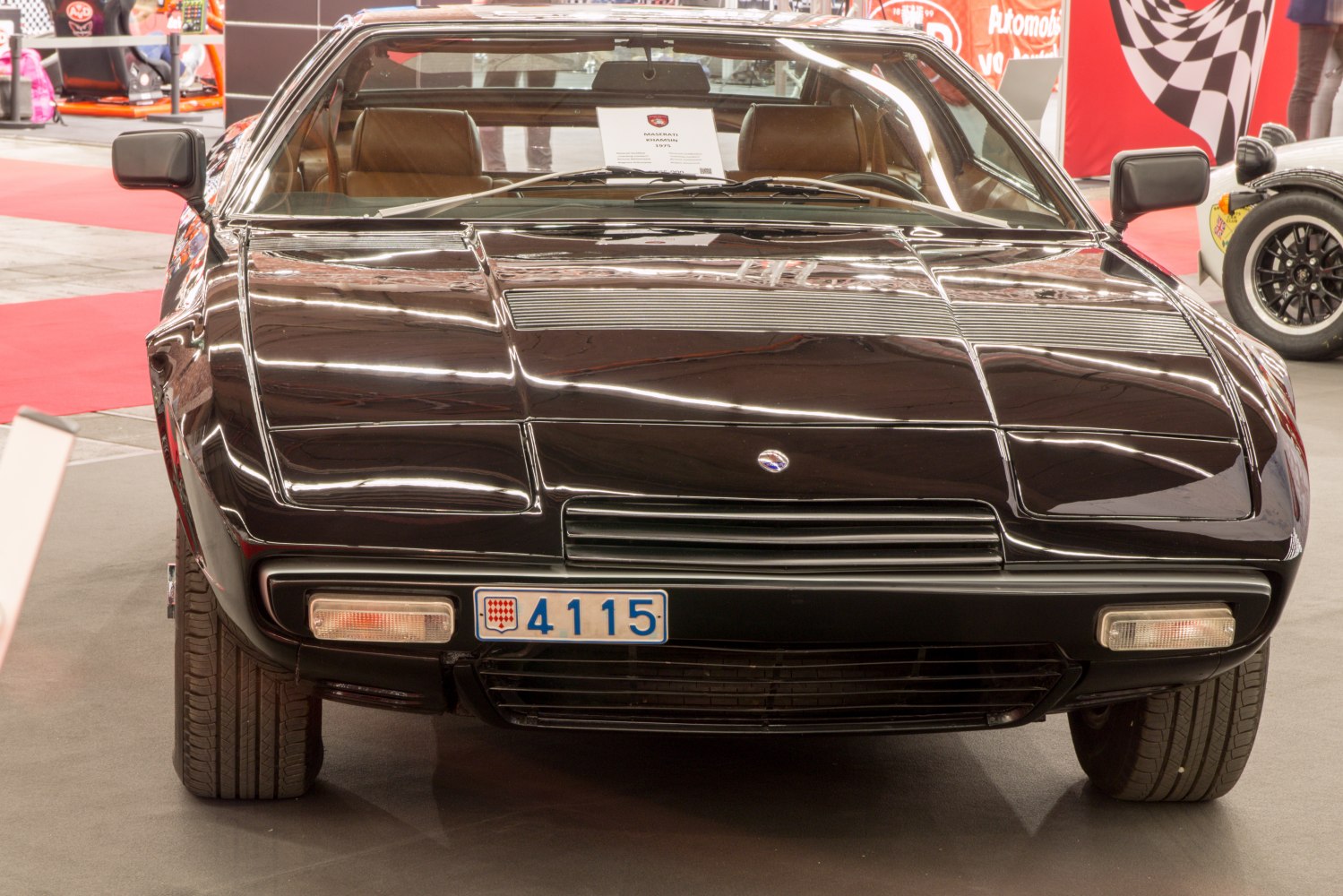 https://totalrenting.es/wp-content/uploads/2022/10/maserati-khamsin-1974-4-9-v8-320-cv-coupe-9.png