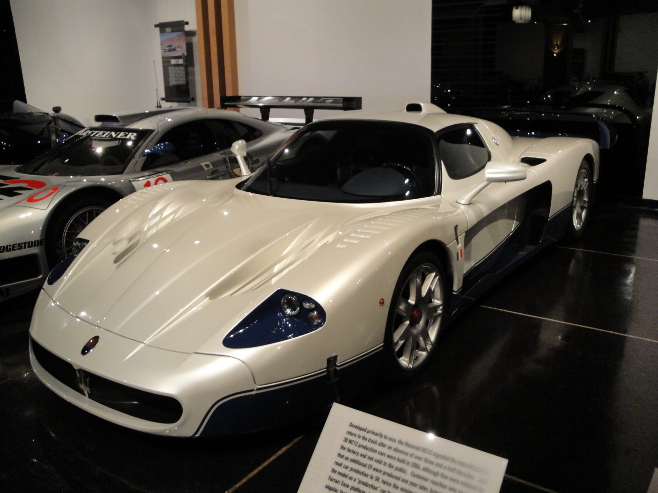 https://totalrenting.es/wp-content/uploads/2022/10/maserati-mc12-2004-6-0-v12-624-cv-coupe-15.png