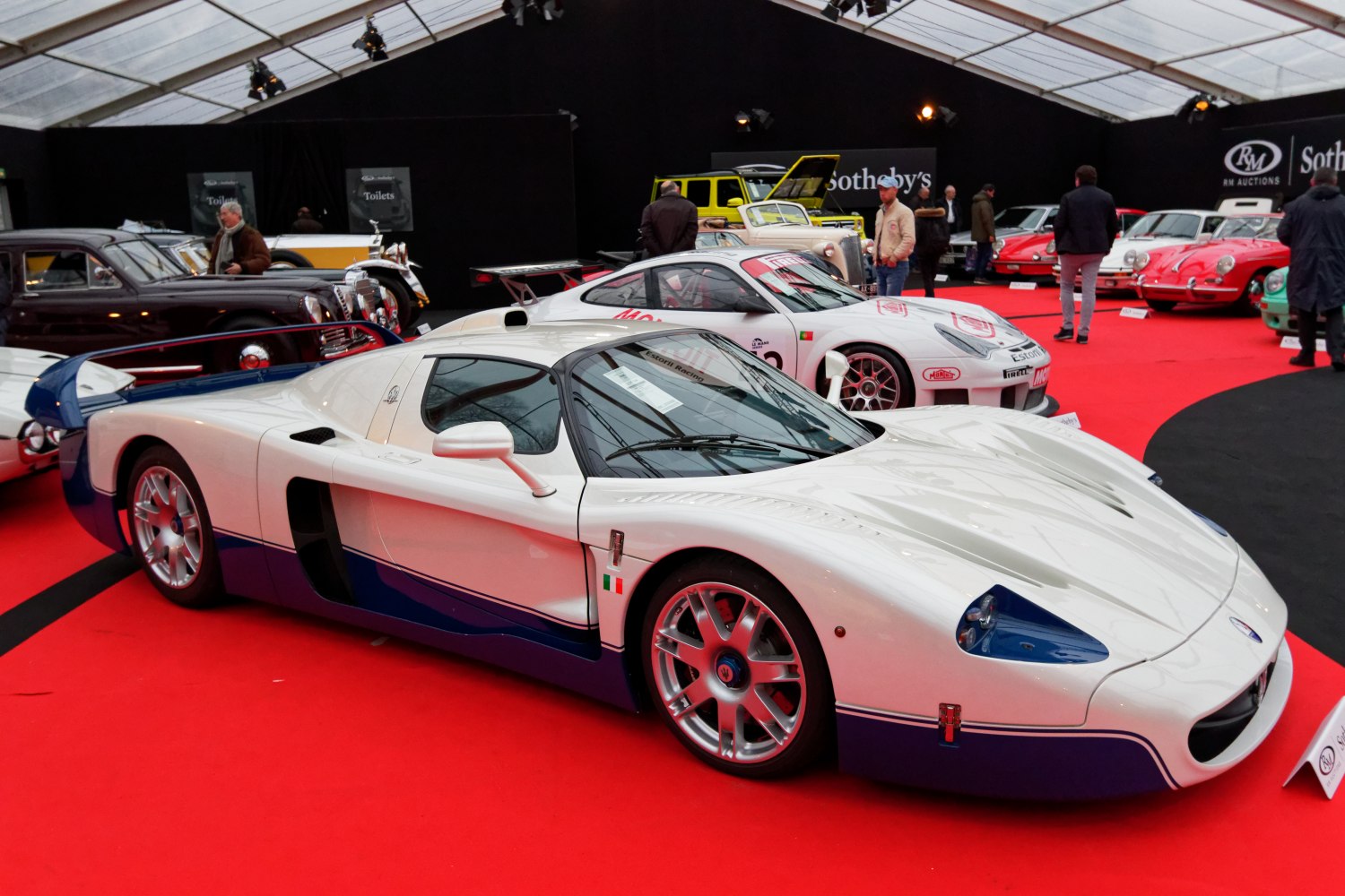 https://totalrenting.es/wp-content/uploads/2022/10/maserati-mc12-2004-6-0-v12-624-cv-coupe-6.png