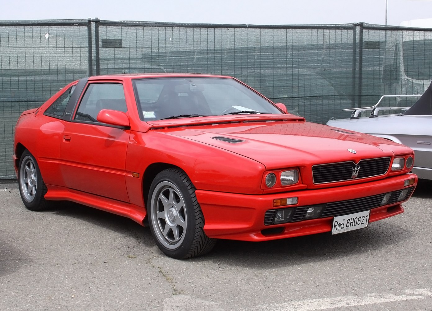 https://totalrenting.es/wp-content/uploads/2022/10/maserati-shamal-1990-3-2-i-v8-32v-326-cv-coupe.png