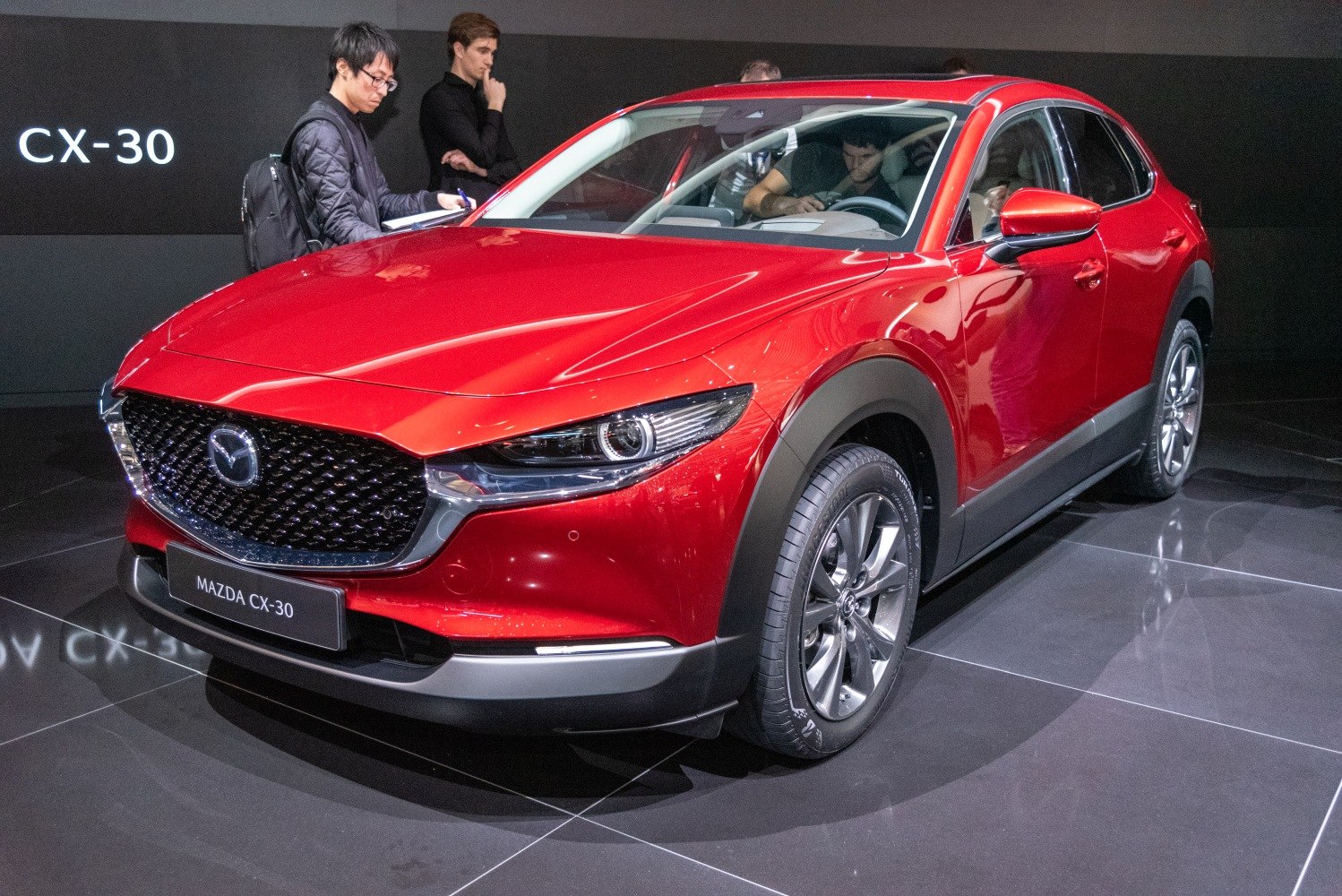 https://totalrenting.es/wp-content/uploads/2022/10/mazda-cx-30-2019-2-0-skyactiv-g-122-cv-automatic-suv.png