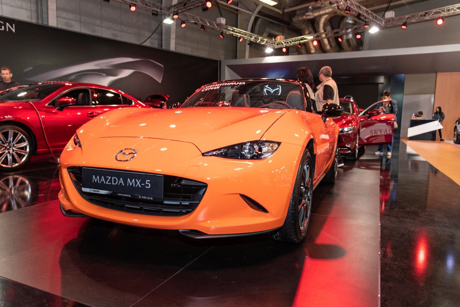 https://totalrenting.es/wp-content/uploads/2022/10/mazda-mx-5-iv-nd2-2019-2-0-skyactiv-g-181-cv-automatic-cabriolet-4.png