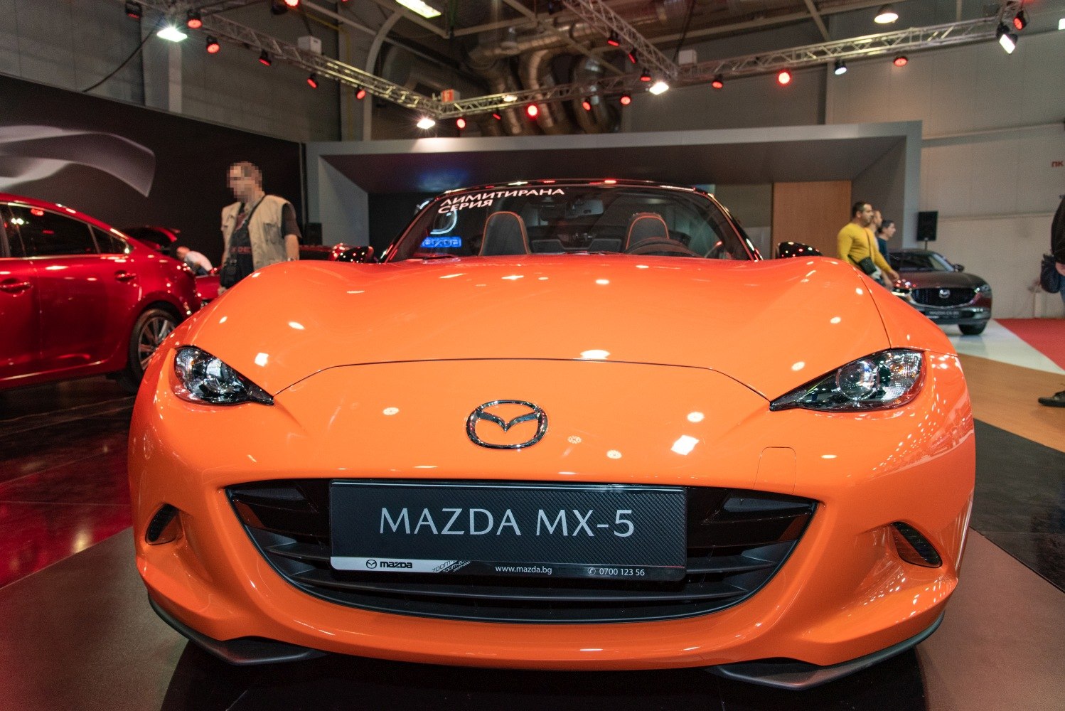 https://totalrenting.es/wp-content/uploads/2022/10/mazda-mx-5-iv-nd2-2019-2-0-skyactiv-g-181-cv-automatic-cabriolet-5.png