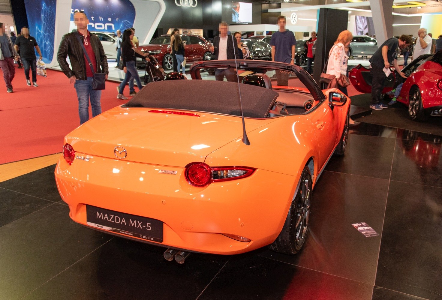 https://totalrenting.es/wp-content/uploads/2022/10/mazda-mx-5-iv-nd2-2019-2-0-skyactiv-g-181-cv-automatic-cabriolet-6.png