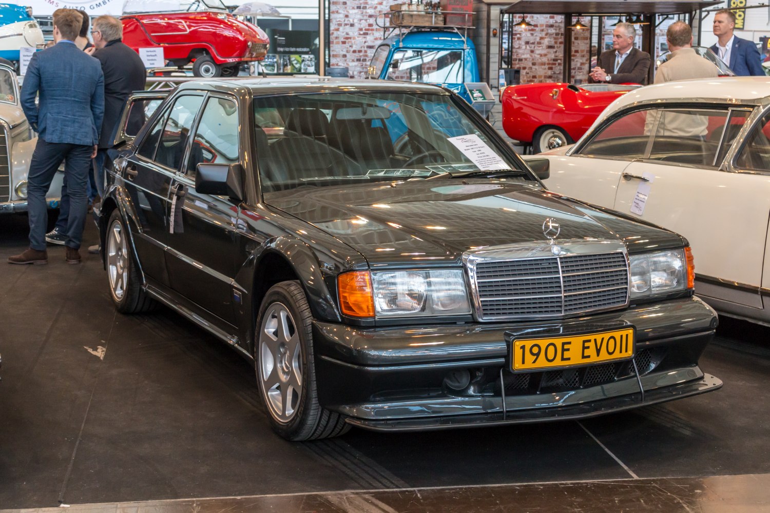 https://totalrenting.es/wp-content/uploads/2022/10/mercedes-benz-190-w201-facelift-1988-1988-e-1-8-109-cv-berlina.png