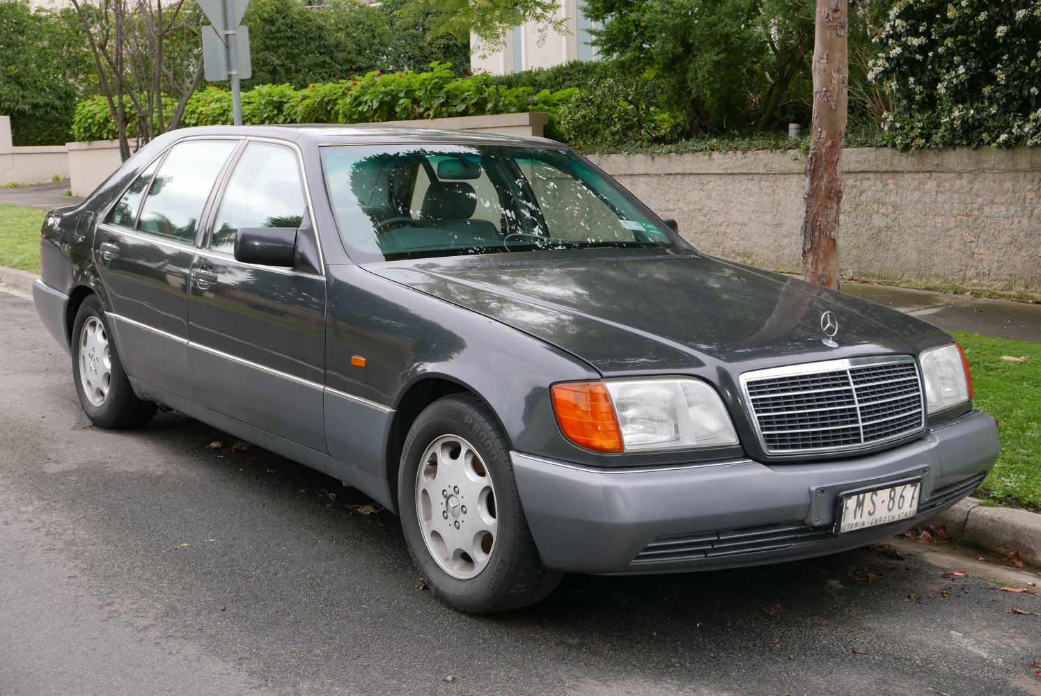 https://totalrenting.es/wp-content/uploads/2022/10/mercedes-benz-clase-s-largo-v140-1991-s-320-231-cv-5at-berlina.png