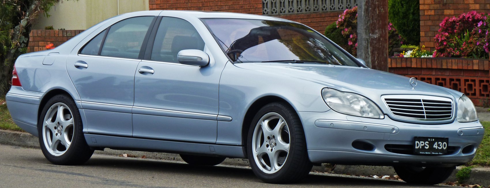 https://totalrenting.es/wp-content/uploads/2022/10/mercedes-benz-clase-s-w220-1998-s-280-204-cv-5g-tronic-berlina.png