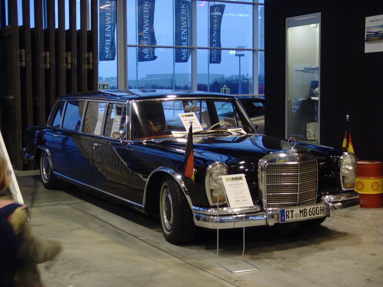 https://totalrenting.es/wp-content/uploads/2022/10/mercedes-benz-w100-pullman-1964-600-v8-250-cv-automatic-berlina-7.png