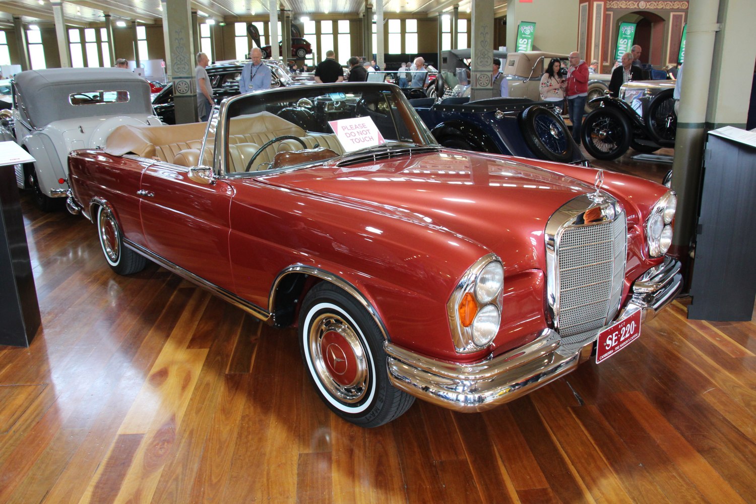 https://totalrenting.es/wp-content/uploads/2022/10/mercedes-benz-w112-cabriolet-1962-300-se-160-cv-cabriolet.png
