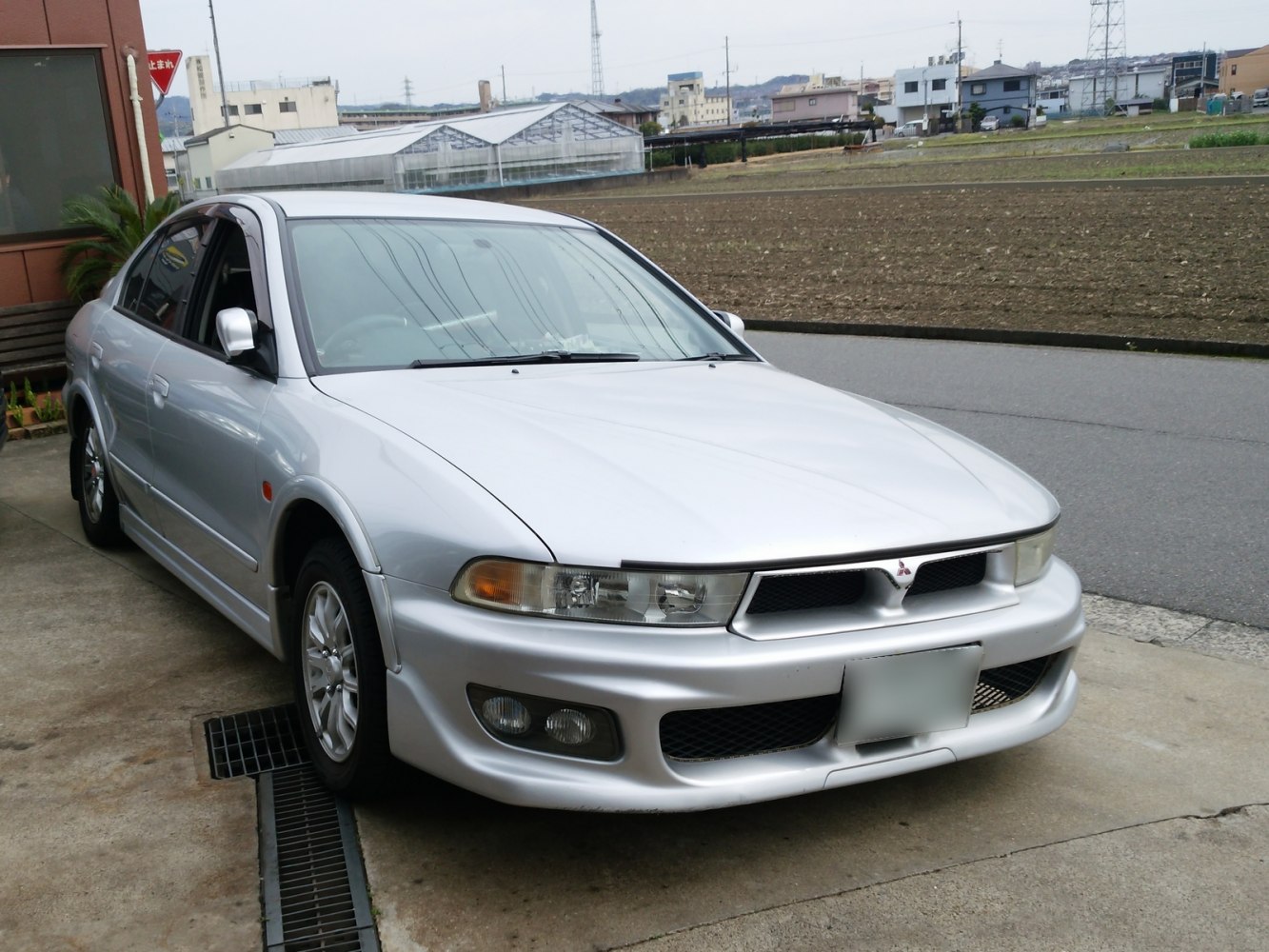 https://totalrenting.es/wp-content/uploads/2022/10/mitsubishi-aspire-eao-1998-2-0-16v-gdi-145-cv-berlina.png