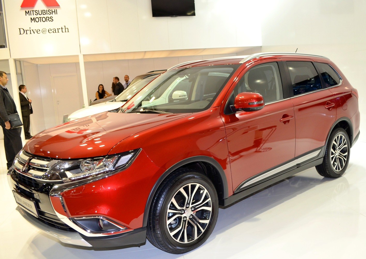 https://totalrenting.es/wp-content/uploads/2022/10/mitsubishi-outlander-iii-facelift-2015-2015-2-0-mivec-150-cv-suv-crossover.png