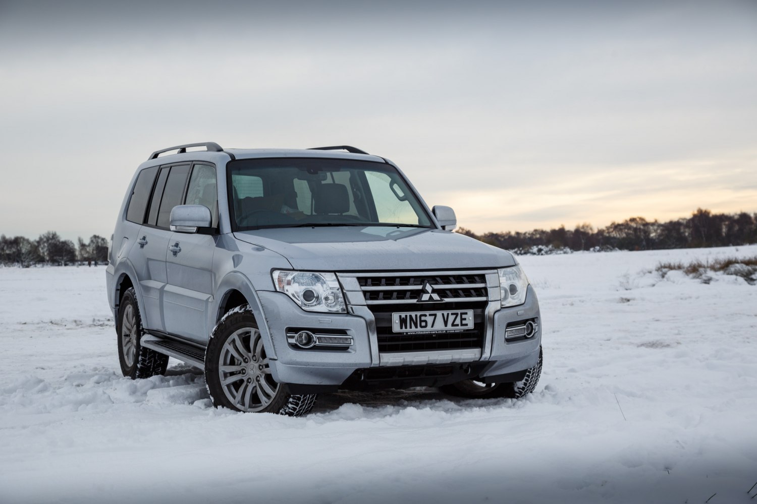 https://totalrenting.es/wp-content/uploads/2022/10/mitsubishi-shogun-iv-5-door-facelift-2014-2015-3-2-di-d-187-cv-super-select-4wd-invecs-ii-suv.png