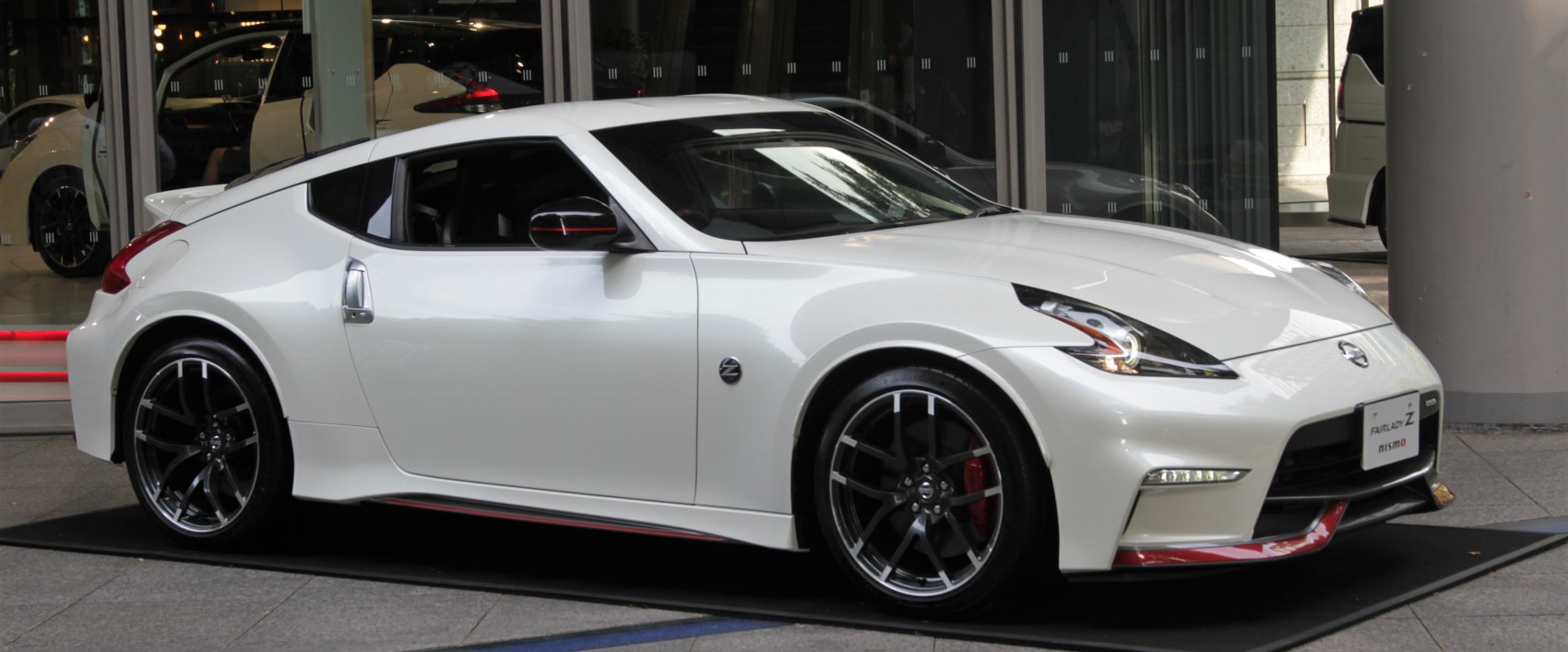 https://totalrenting.es/wp-content/uploads/2022/10/nissan-370z-nismo-facelift-2018-2018-3-7-v6-350-cv-coupe-1.png