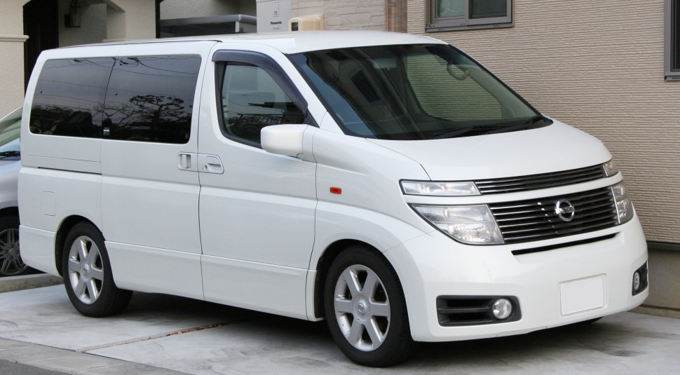 https://totalrenting.es/wp-content/uploads/2022/10/nissan-elgrand-e51-2002-3-4-i-v6-24v-2wd-240-cv-minivan.png