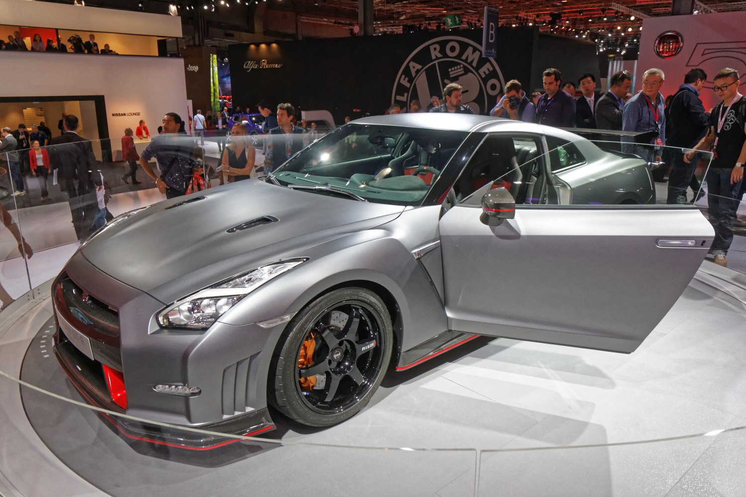 https://totalrenting.es/wp-content/uploads/2022/10/nissan-gt-r-nismo-2014-3-8-v6-600-cv-4wd-automatic-coupe-7.png