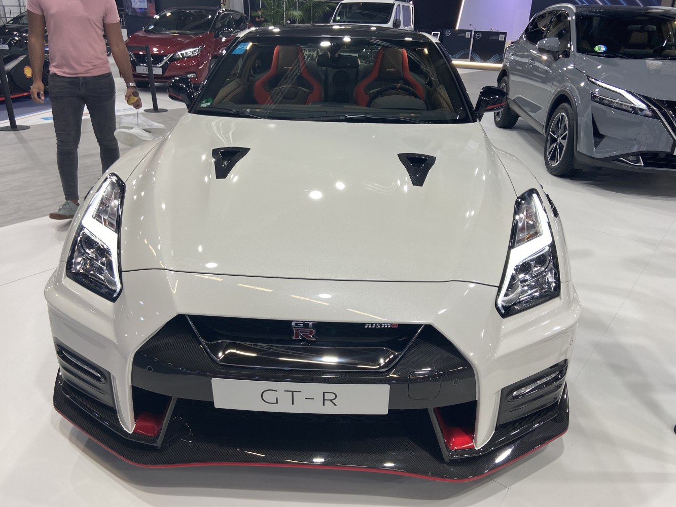 https://totalrenting.es/wp-content/uploads/2022/10/nissan-gt-r-nismo-2020-3-8-v6-600-cv-awd-dct-coupe-9.png
