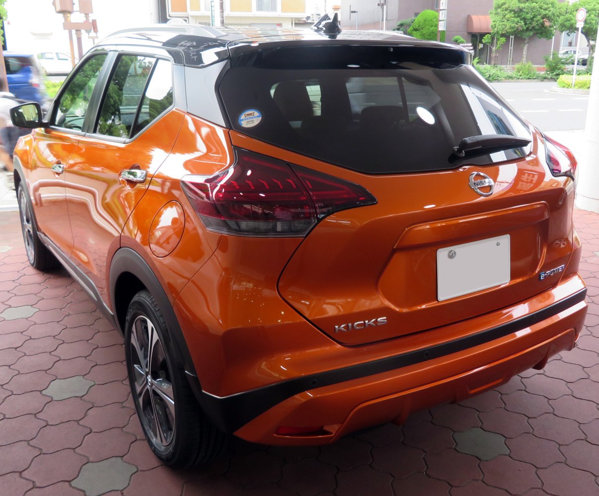 https://totalrenting.es/wp-content/uploads/2022/10/nissan-kicks-p15-asia-2020-e-power-1-2-129-cv-hybrid-suv-1.png