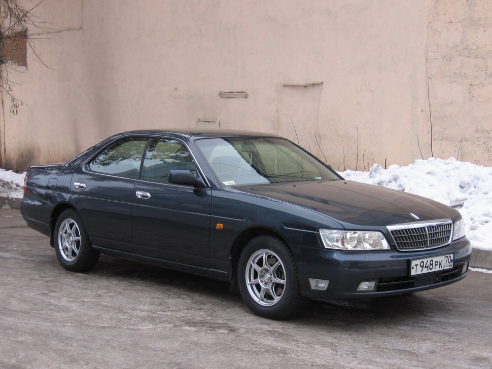 https://totalrenting.es/wp-content/uploads/2022/10/nissan-laurel-e-hc35-e-gc35-1997-2-0-24v-155-cv-berlina.png