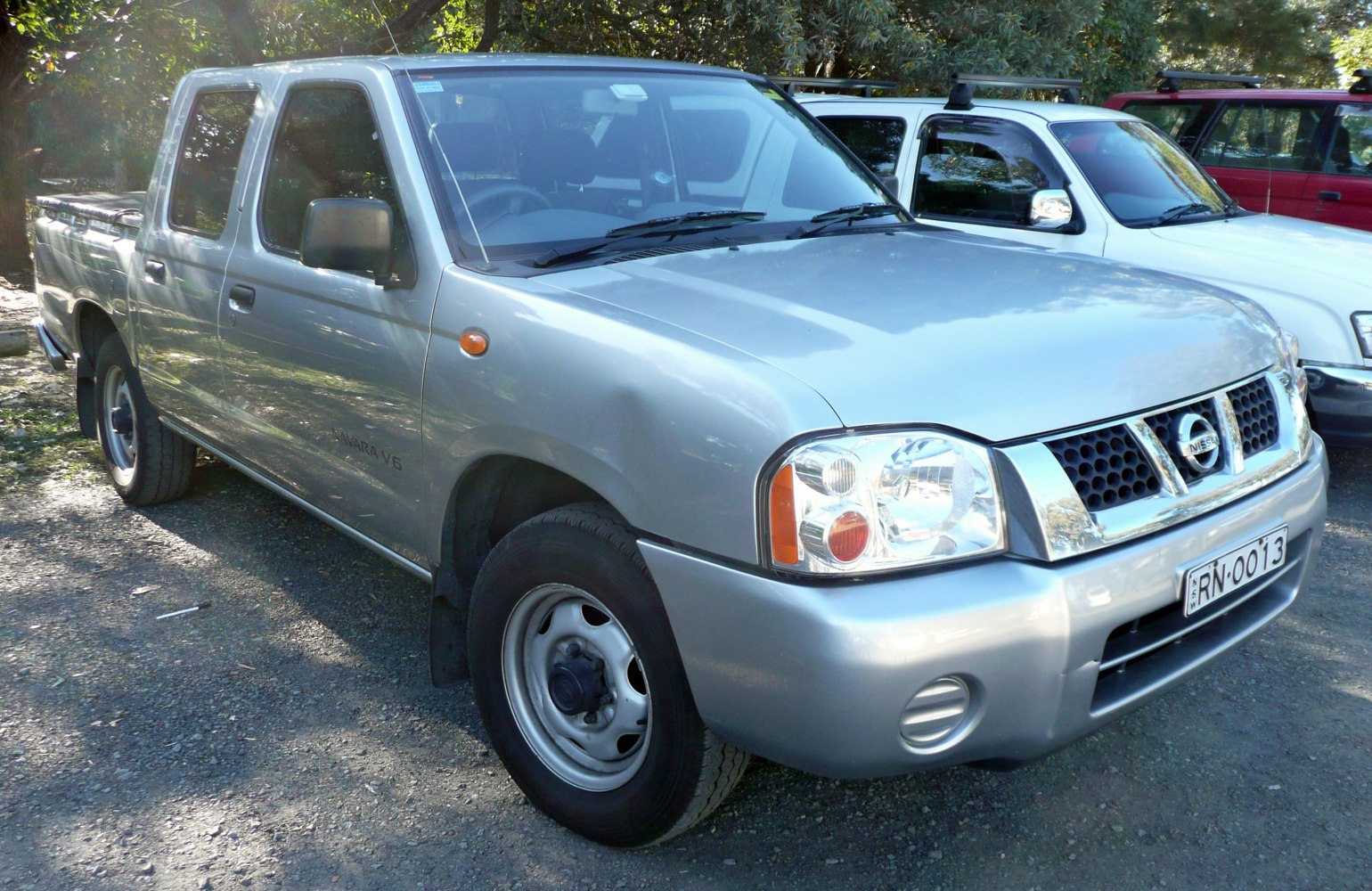 https://totalrenting.es/wp-content/uploads/2022/10/nissan-navara-ii-d22-1998-2-4-double-cab-4wd-148-cv-pick-up-1.png