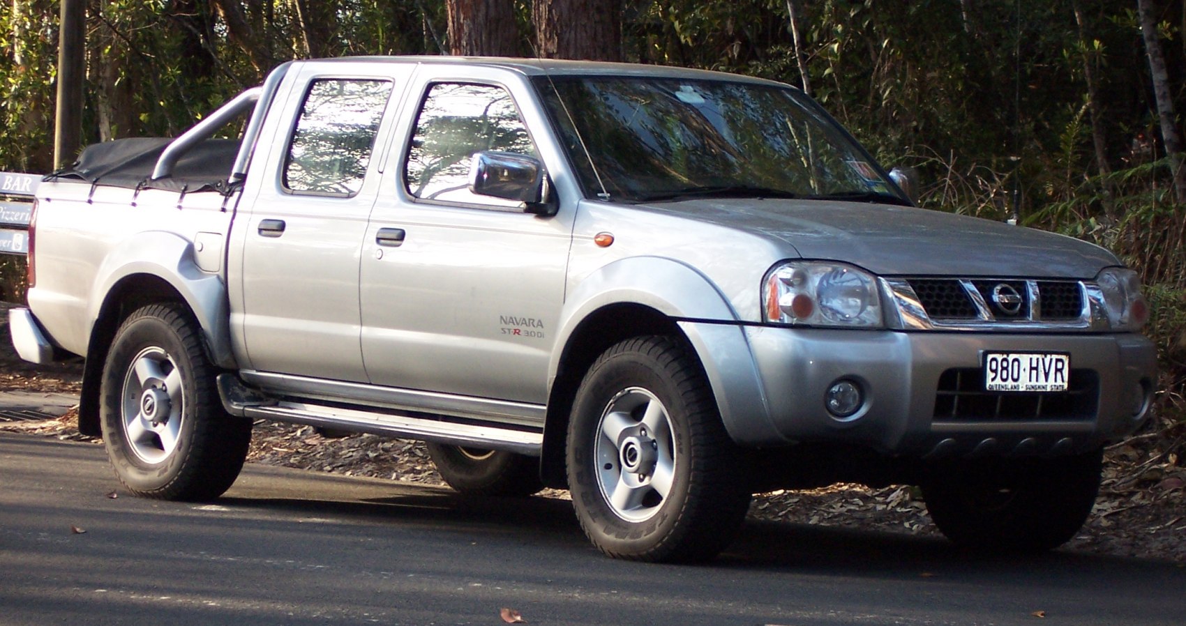 https://totalrenting.es/wp-content/uploads/2022/10/nissan-navara-ii-d22-1998-2-4-double-cab-4wd-148-cv-pick-up.png