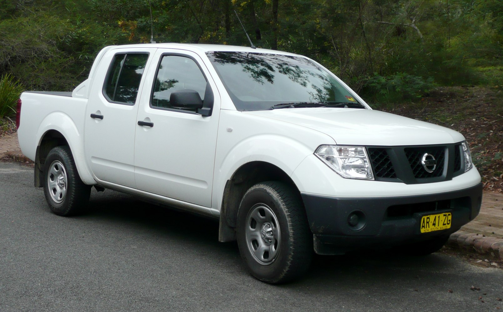 https://totalrenting.es/wp-content/uploads/2022/10/nissan-navara-iii-d40-2005-2-5-dci-double-cab-174-cv-4wd-pick-up.png