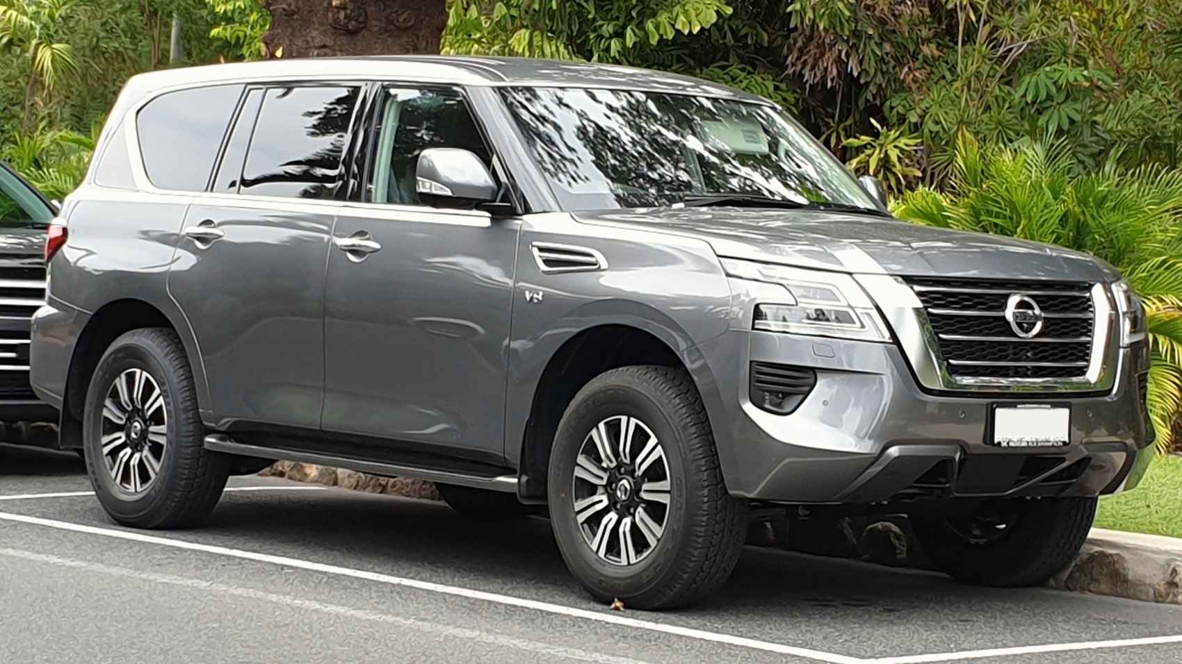 https://totalrenting.es/wp-content/uploads/2022/10/nissan-patrol-vi-y62-facelift-2019-2020-5-6-v8-400-cv-4x4-automatic-suv.png