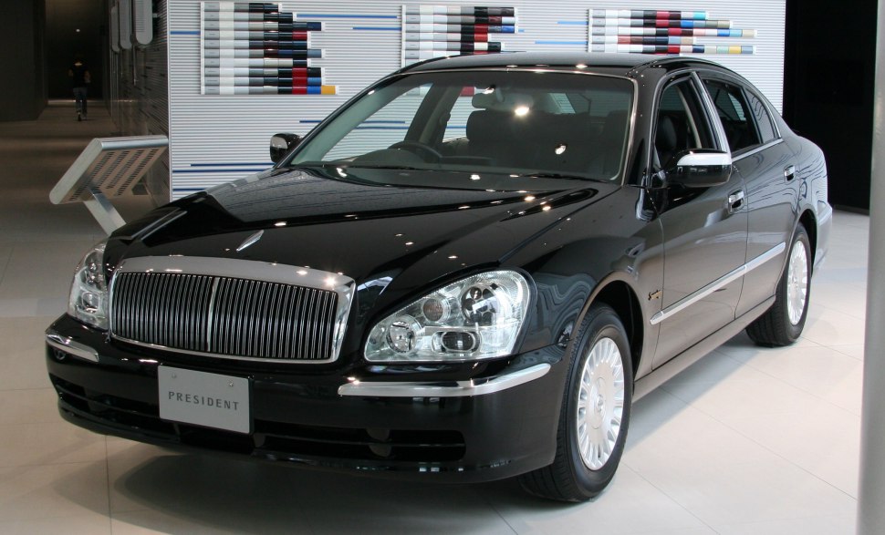 https://totalrenting.es/wp-content/uploads/2022/10/nissan-president-pgf50-2003-4-5-i-v8-32v-280-cv-berlina.png