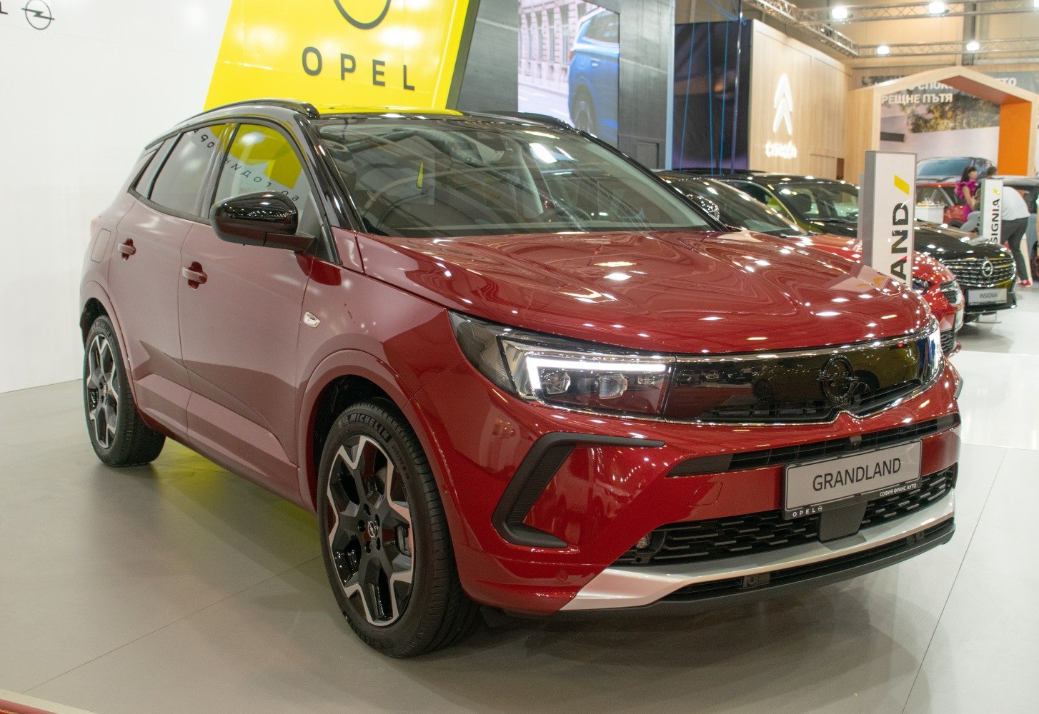 https://totalrenting.es/wp-content/uploads/2022/10/opel-grandland-facelift-2021-2022-1-2i-turbo-130-cv-suv-5.png