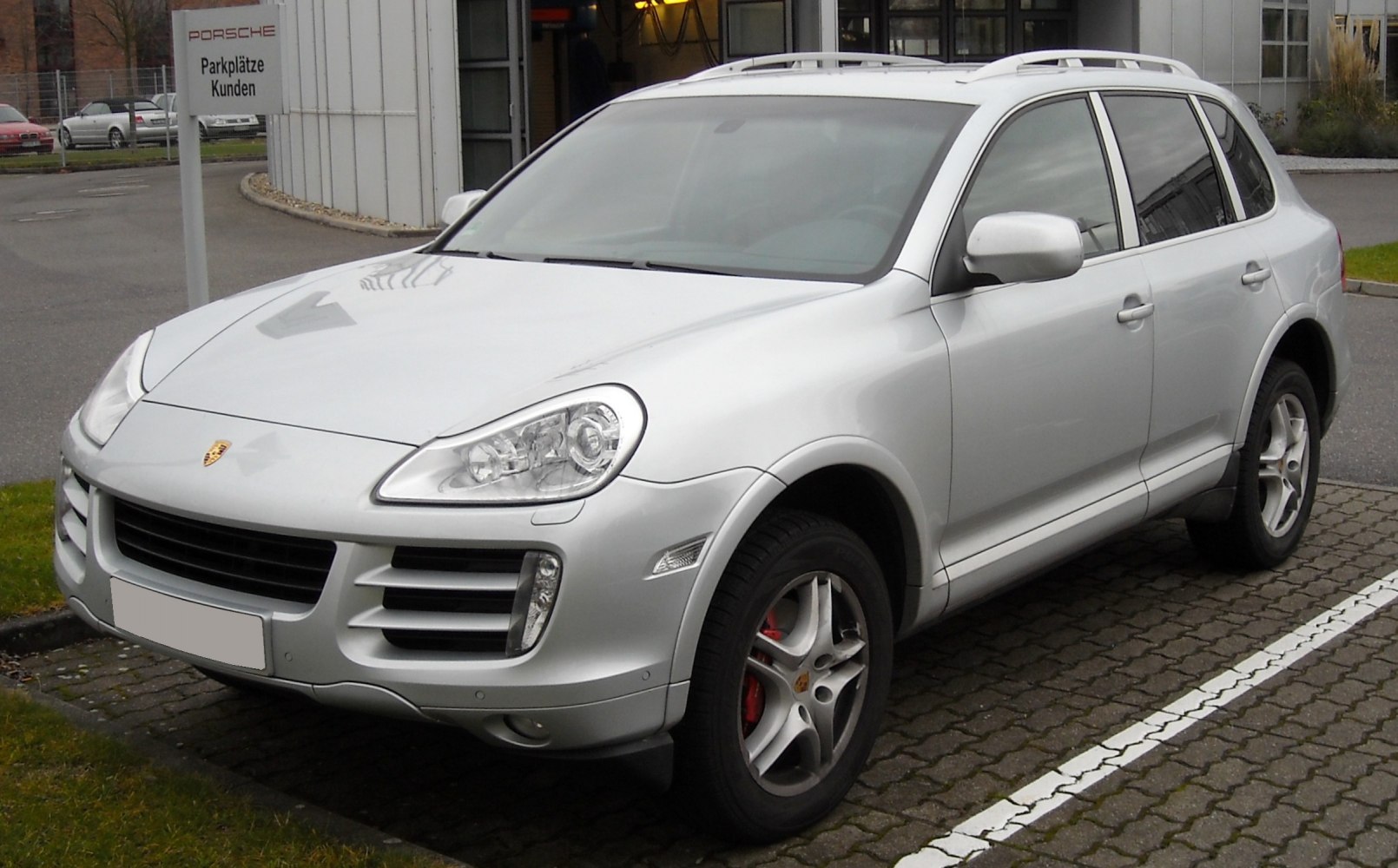 https://totalrenting.es/wp-content/uploads/2022/10/porsche-cayenne-955-facelift-2007-2007-diesel-3-0-v6-240-cv-tiptronic-s-suv-crossover.png