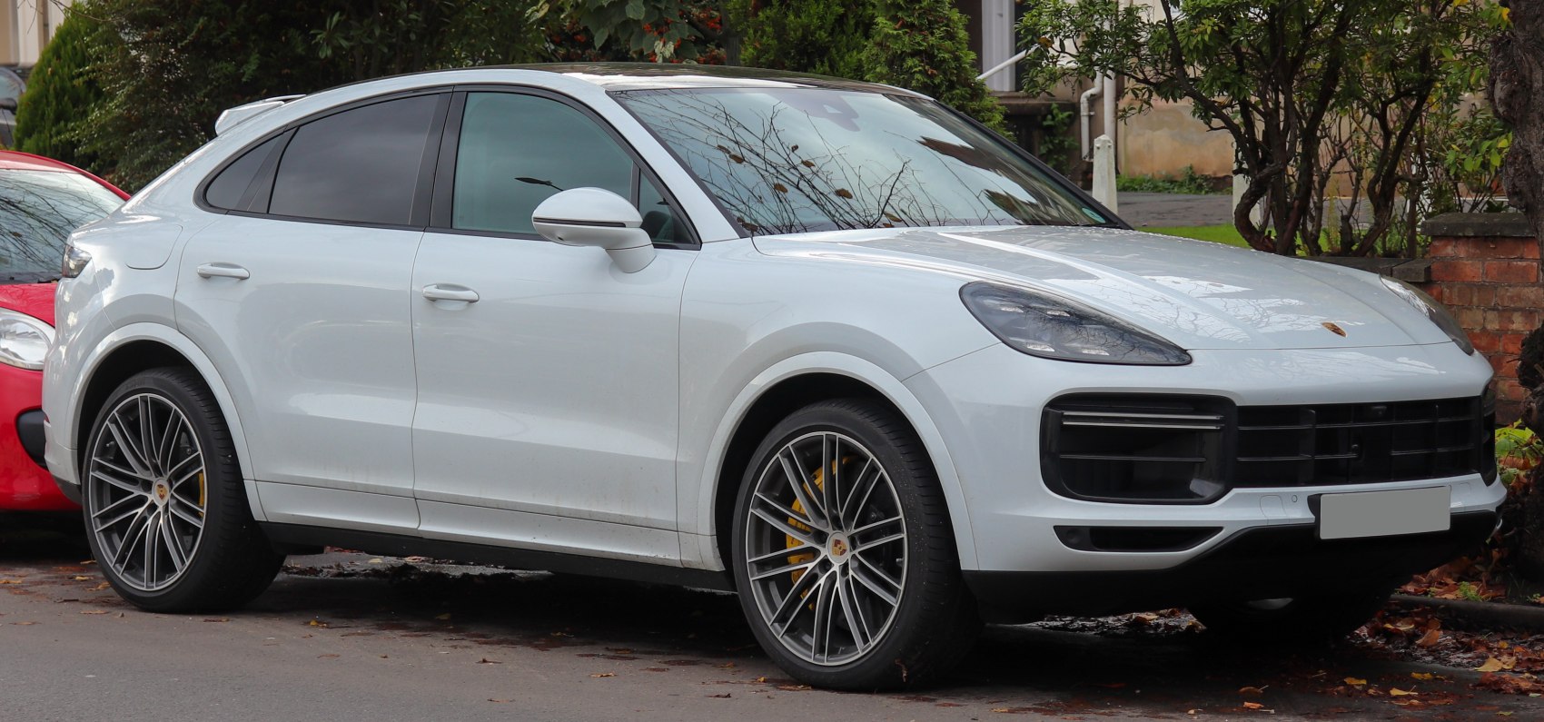 https://totalrenting.es/wp-content/uploads/2022/10/porsche-cayenne-iii-coupe-2019-3-0-v6-340-cv-tiptronic-s-coupe-suv.png